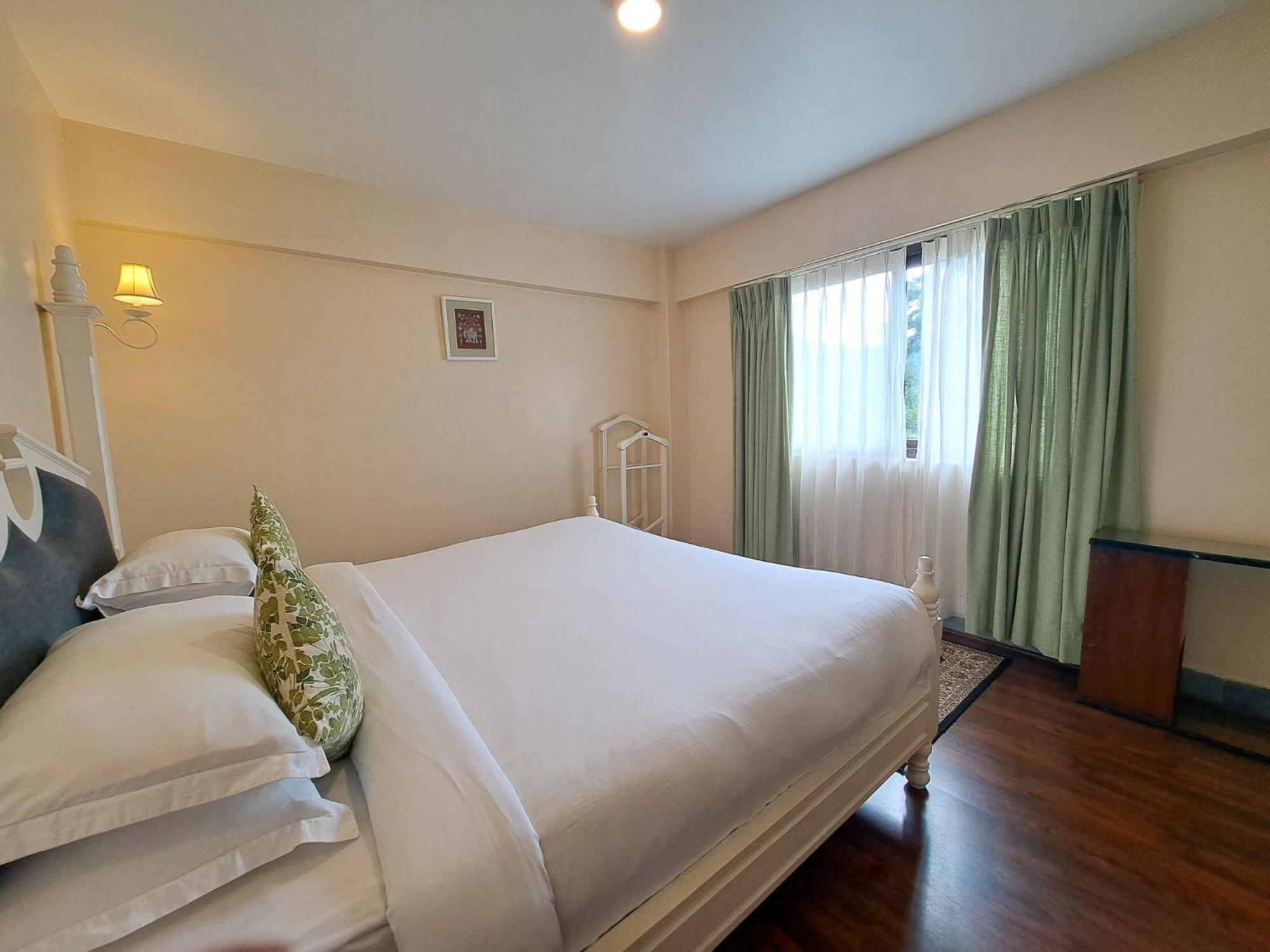 The Heritage Club - Tripura Castle Hotel And Spa シロン エクステリア 写真