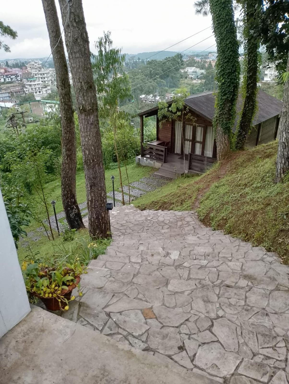The Heritage Club - Tripura Castle Hotel And Spa シロン エクステリア 写真